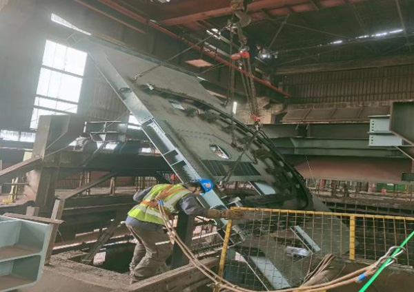 Installation of sinter machine tail bend track